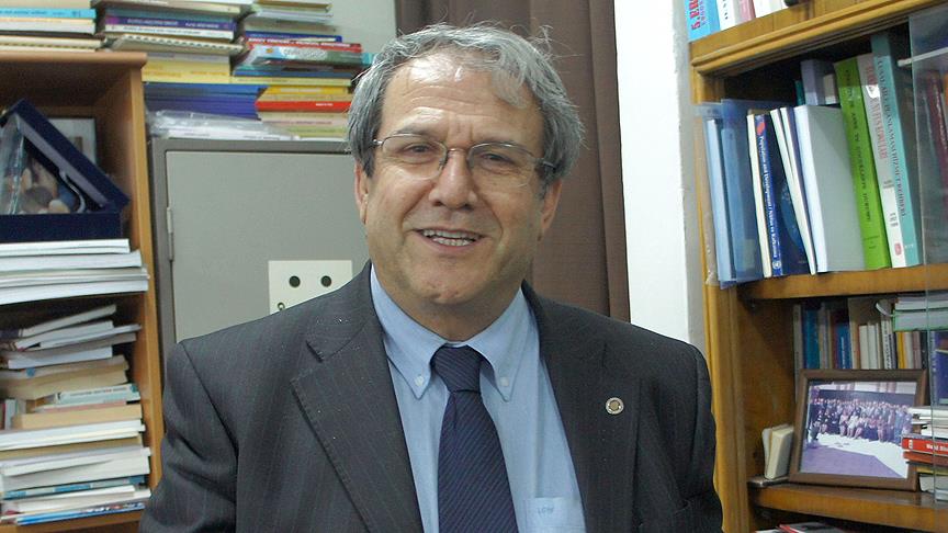 Prof. Dr. Akdur: Donmaktan baş ve bilekleri sıcak tutarak korunun