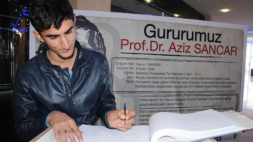 Nobel ödüllü Sancar için memleketinde anı defteri açıldı