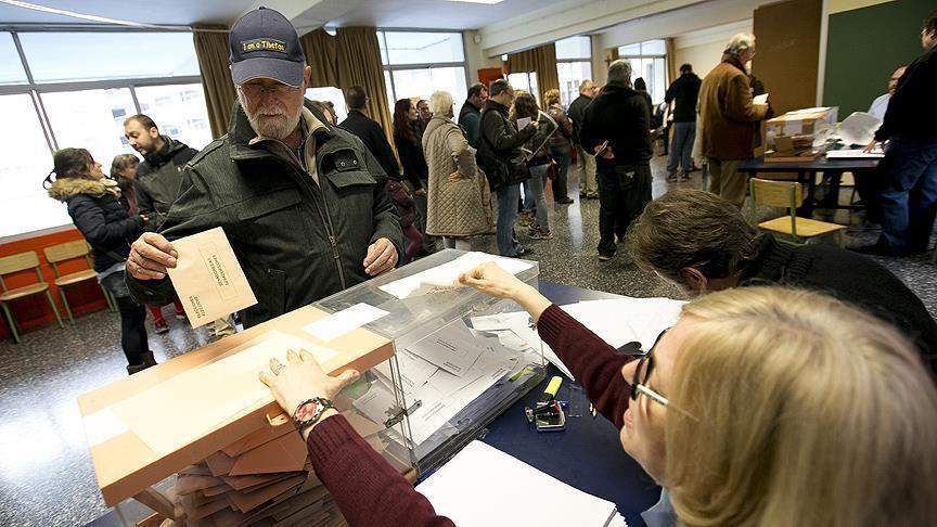 Spanish PM gains minority, but no clear winner in elections