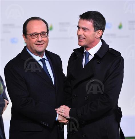 France: Le gouvernement décide d'étendre la déchéance de nationalité à tous les binationaux