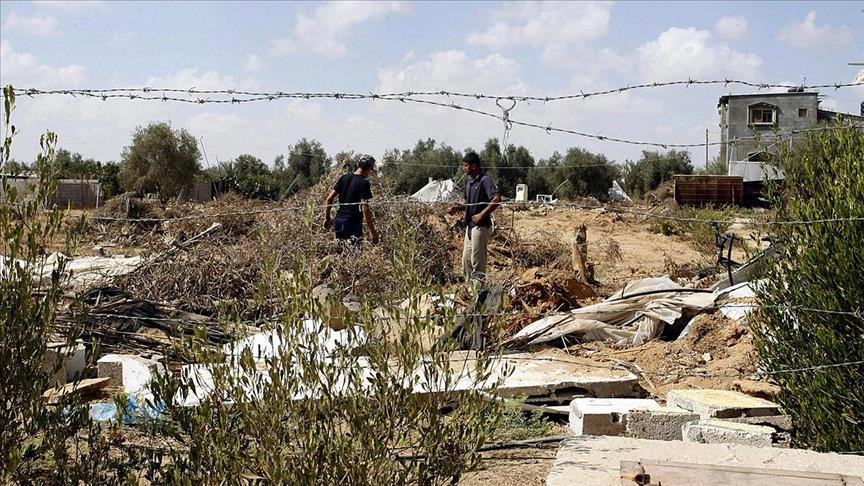 Gaza: Israeli planes spray chemicals, ruin farmland