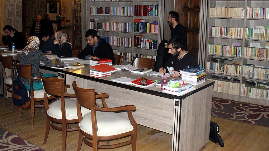 Asırlık konak 30 bin okuyucuya hizmet verdi
