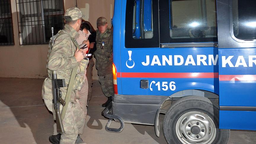 Kilis'te askeri yasak bölgede DAEŞ üyesi oldukları değerlendirilen 3 kişi yakalandı