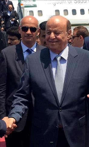 Yémen: Première visite du Président au port d’Aden après le départ des combattants