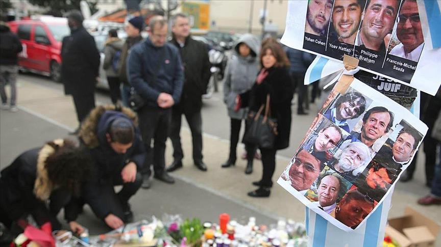 Charlie Hebdo to mark one year since deadly attack