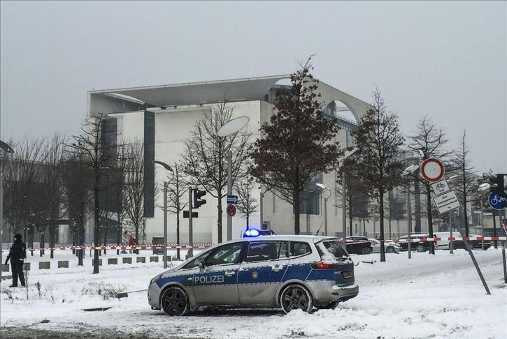Berlin: Des colis suspects devant la chancellerie allemande