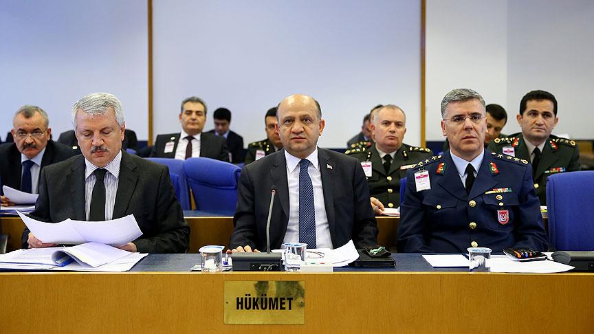 TBMM Plan ve Bütçe Komisyonu'nda 'dövizle askerlik bedeli' tartışması