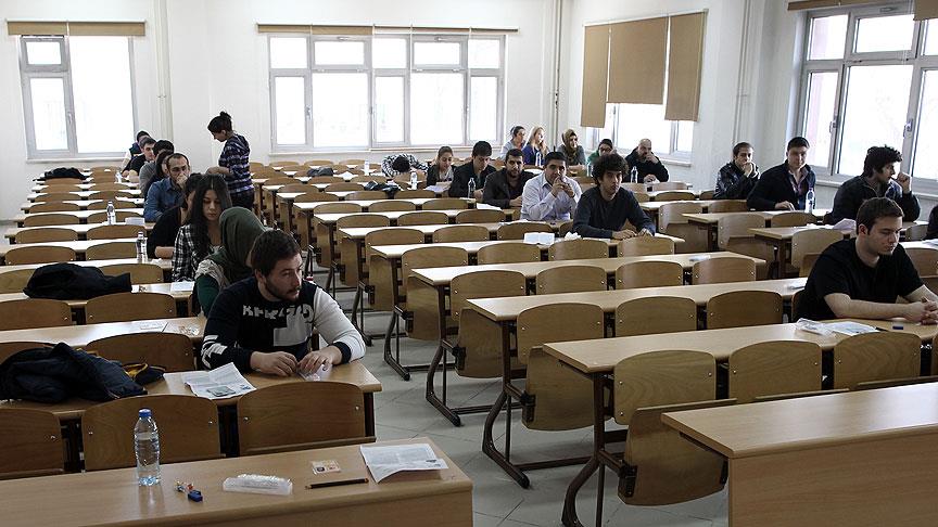 Üniversiteye girişte 'ek puan' uygulaması yeni mezunlar için kalktı