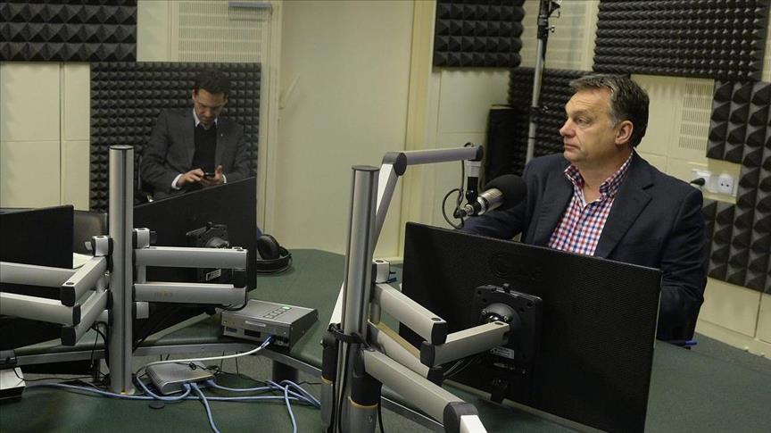 Премьер-министр Венгрии призвал создать заграждения на северной границе Греции