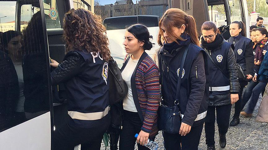 HDP İzmir İl Eş Başkanı'nın da aralarında olduğu 24 kişi adliyeye sevk edildi