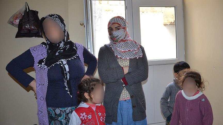 'Eski yaşantımızı istiyoruz, hendekleri değil'