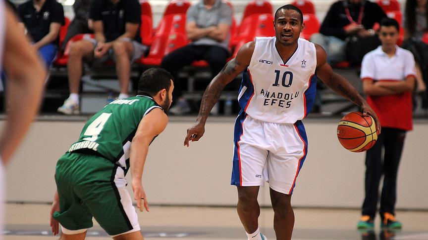 Anadolu Efes, Avrupa'da Türk takımlarıyla 13. randevuda