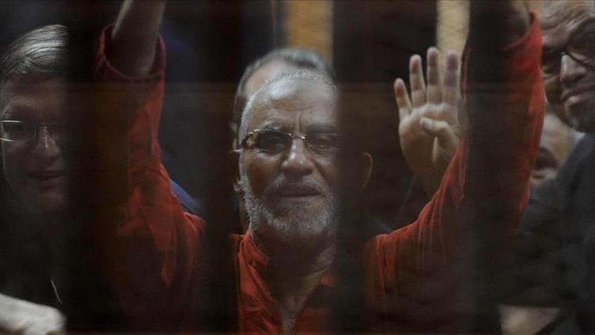 مصر..صحيفة حكومية تعتذر لمرشد الإخوان عن "عنوانٍ مسيء"
