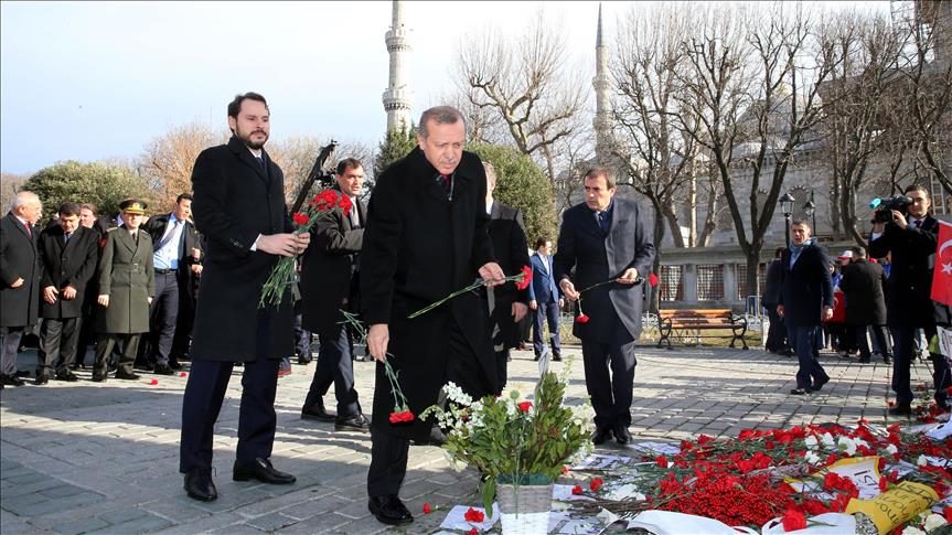Erdoğan nderon viktimat e sulmit në "Sulltanahmet"