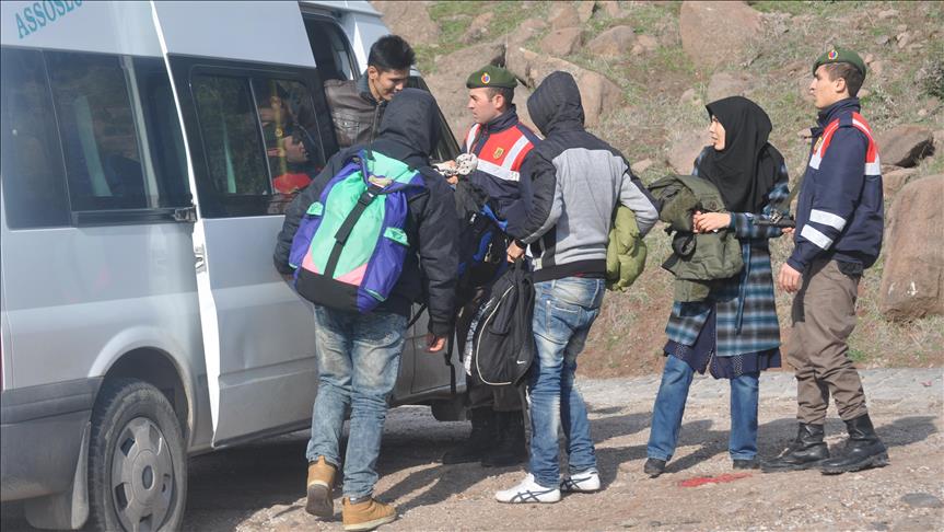 دستگیری 163 مهاجر غیرقانونی در شهرستان چاناک‌قلعه ترکیه