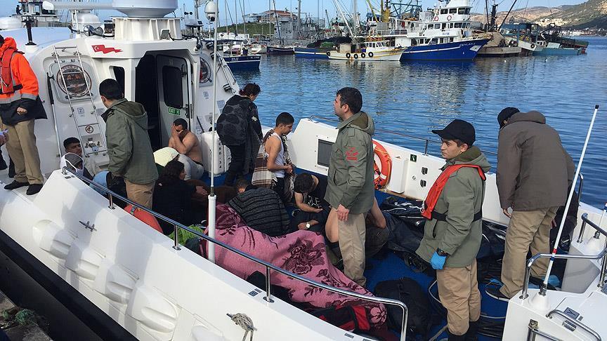 Twelve die after boat sinks off western Turkey