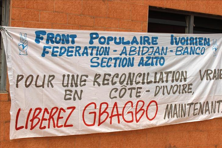 Procès de Gbagbo à la Haye: ses partisans à Abidjan «déterminés à le soutenir jusqu’au bout»