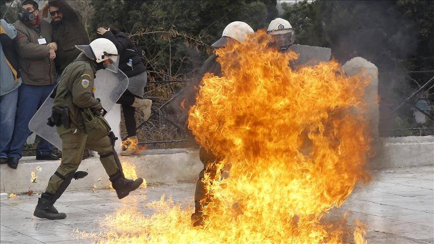 Generalni štrajk u Grčkoj: Rade samo hitne službe, saobraćaj u kolapsu 