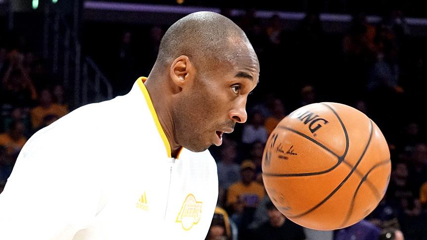 Kobe Lakers'ı sırtladı