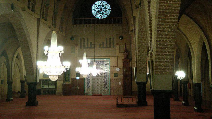 مسلمو أوروبا يشترون الكنائس المغلقة لتحويلها إلى مساجد