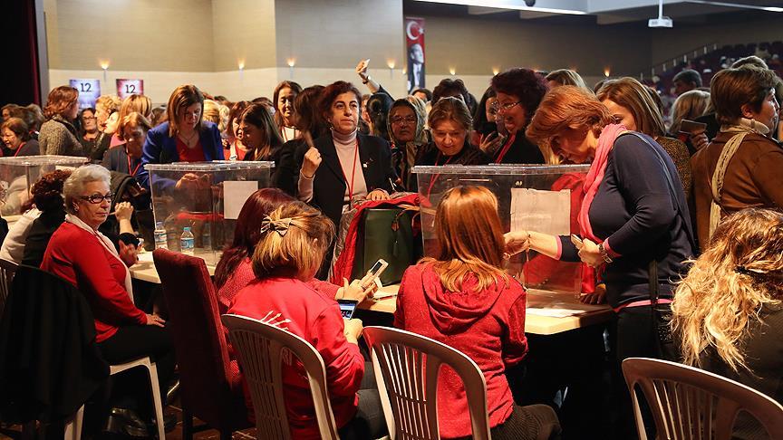 CHP Kadın Kolları Genel Başkanlığına Fatma Köse seçildi