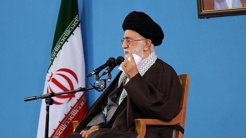 خامنئي: التصويت في الانتخابات واجب شرعي وإسلامي وإلهي