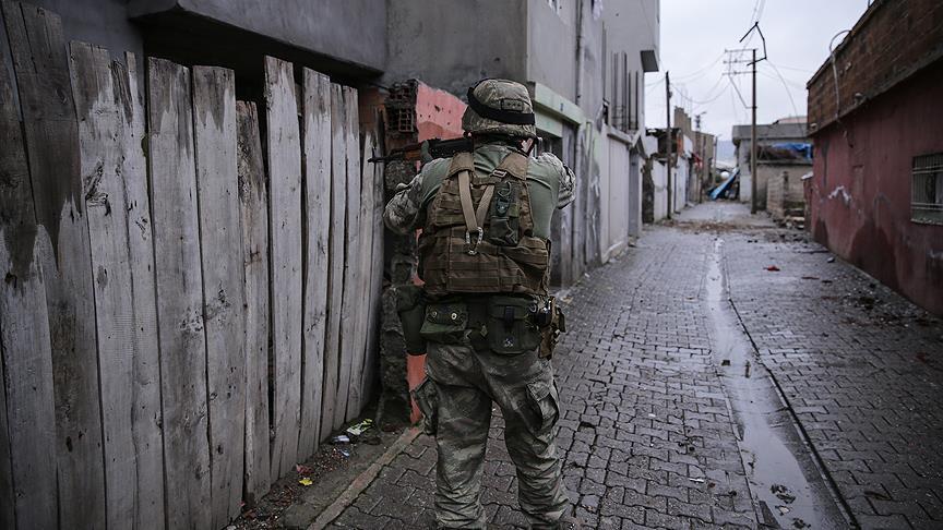 Four security force members martyred in SE Turkey