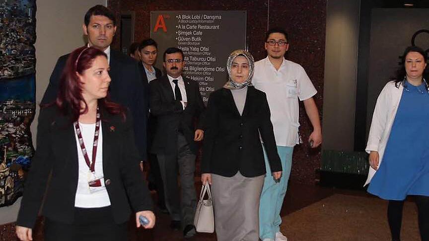 Sare Davutoğlu yaralıları ziyaret etti