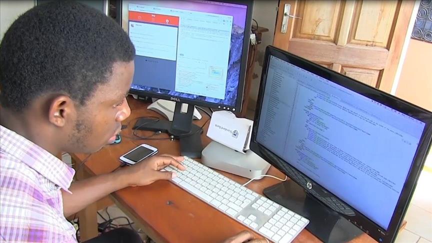 Cameroun: Des jeunes formés à l’étranger transmettent leur savoir-faire aux diplômés locaux
