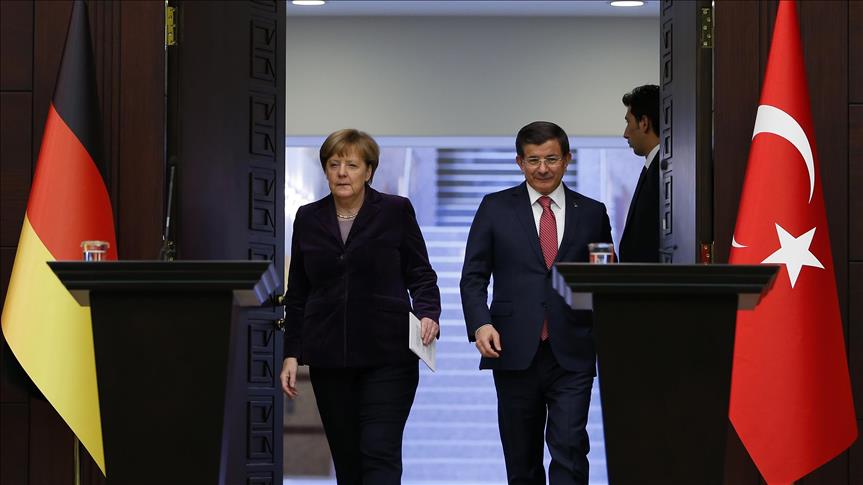 Turkey, Germany sign deal to fight migrant smuggling 