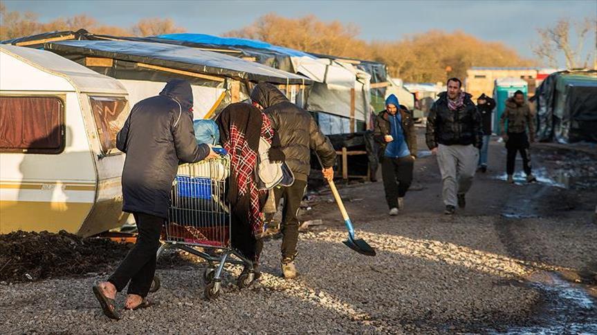 Calais: Belgium reintroduces border controls with France