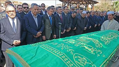 Arınç'ın ağabeyi toprağa verildi