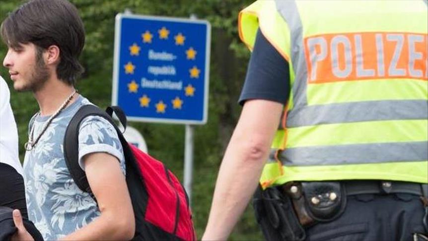Germany adopts stricter asylum rules