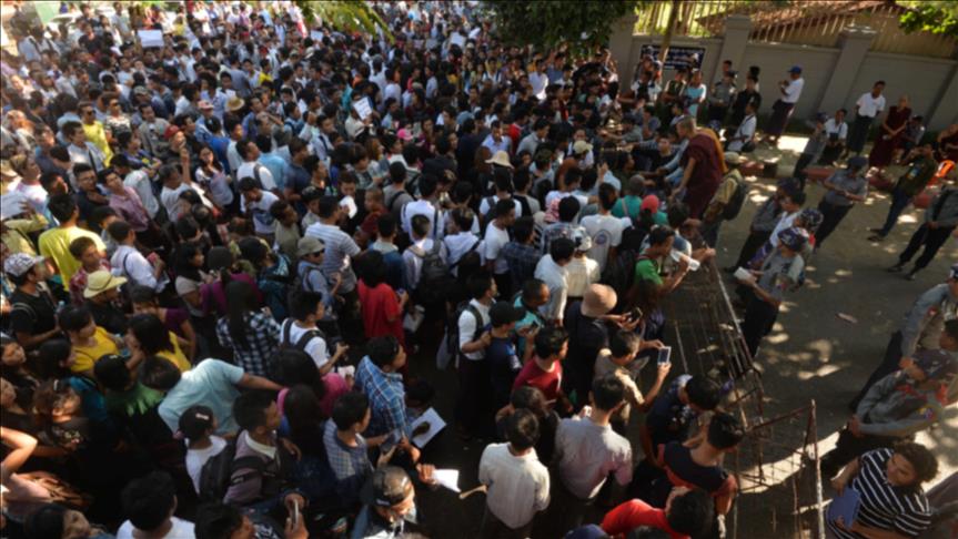 Myanmar: Hundreds protest attack on anti-drug group