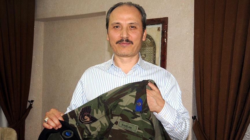 'Eşim başörtülü diye ordudan atıldım'