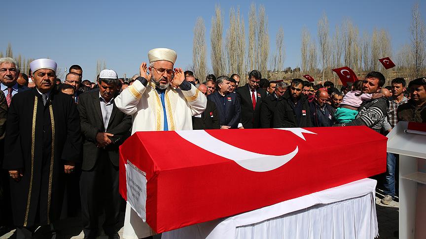 Şehit polis memuru Çetin toprağa verildi