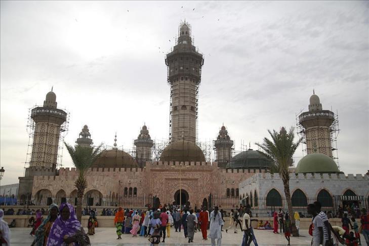 Khadres, Layenes Mourides et Tidianes , au Sénégal, tous les chemins mènent à Dieu