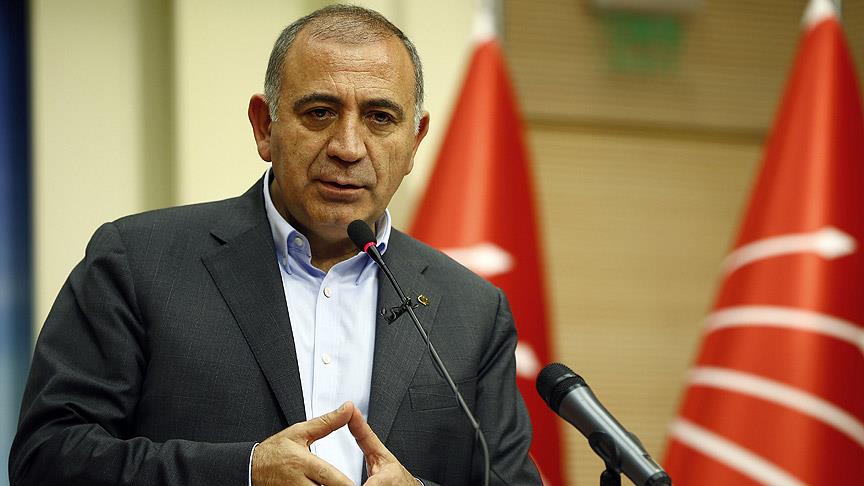 Gürsel Tekin hakkında 'Cumhurbaşkanına hakaret' fezlekesi
