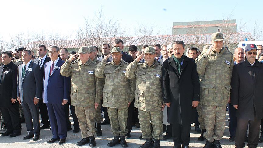 Şırnak'ta şehit askerler için tören