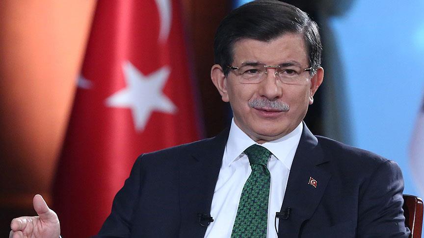 Turkish PM backs building refugee city in N.Syria 