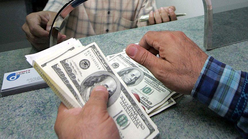 خبراء يتوقعون ارتفاع الدولار إلى 10 جنيهات في السوق الرسمية المصرية (استطلاع)