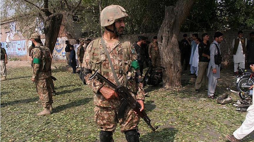حمله انتحاری در پاکستان 8 کشته برجای گذاشت