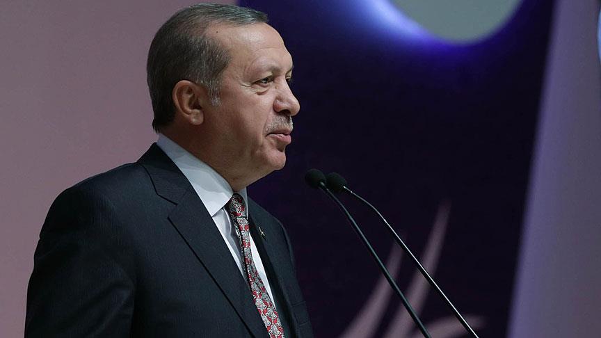Cumhurbaşkanı Erdoğan: Aile kurumunu yıkarak kadını özgürleştiremezsiniz