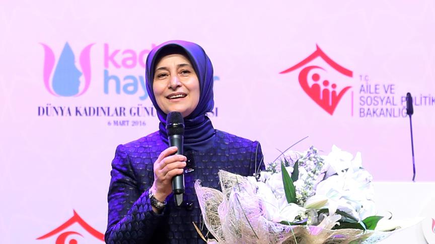Sare Davutoğlu'ndan 'Kadın Hayattır' mesajı