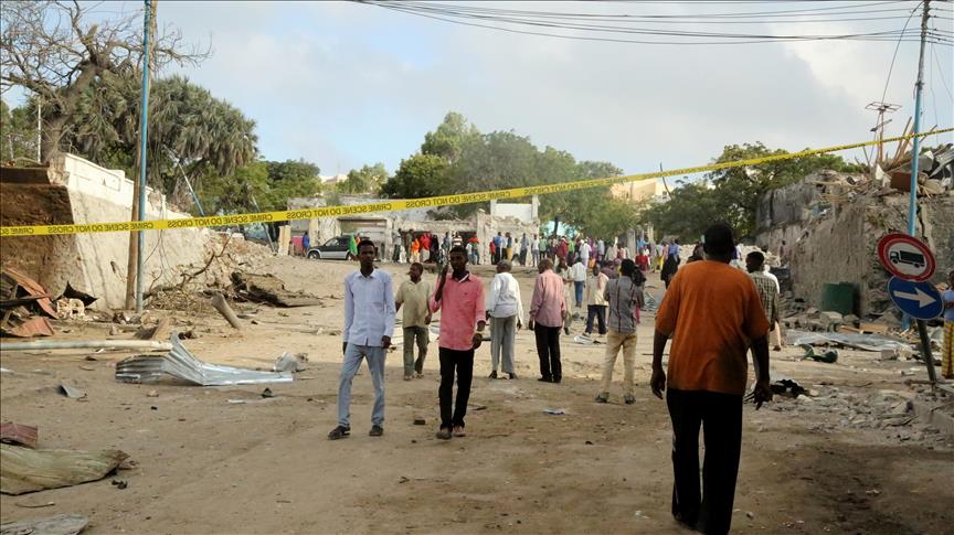 Four killed in twin Somali blasts