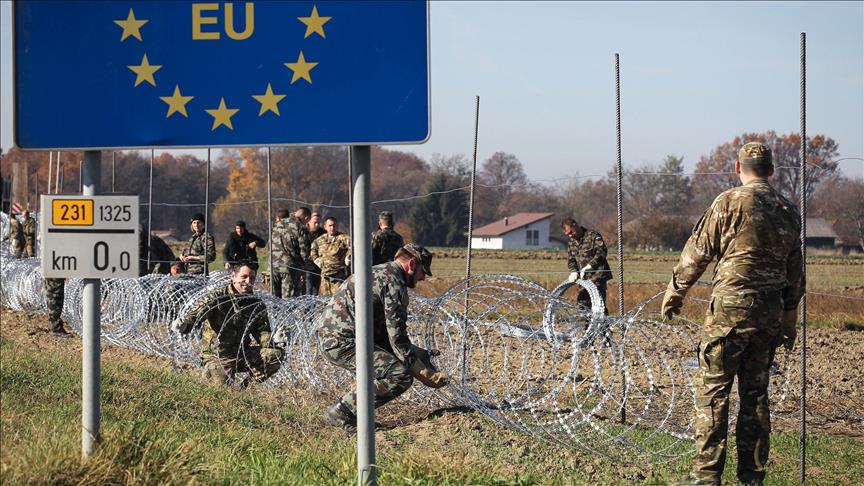 Croatia closes borders to those without EU visa
