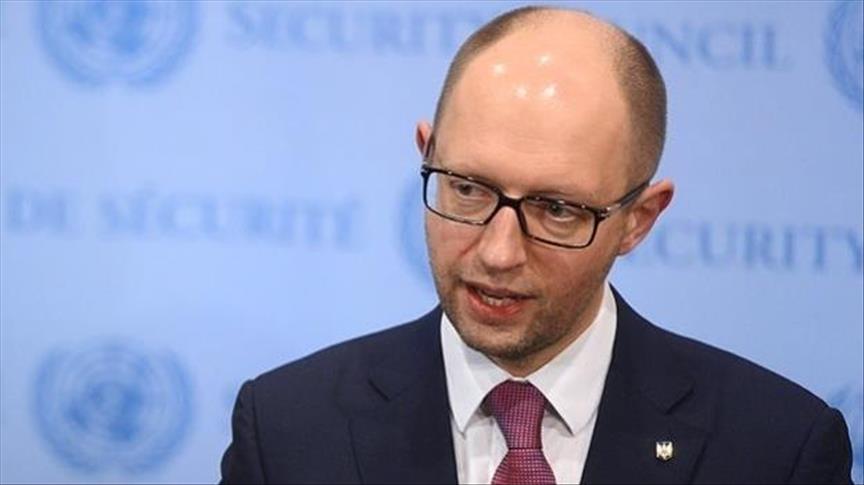 Премьер-министр Украины Яценюк предложил три варианта выхода из политического кризиса