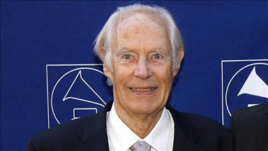 Beatles'ın yapımcısı George Martin öldü