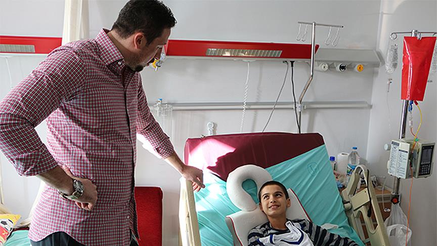Hidayet Türkoğlu'ndan moral ziyareti