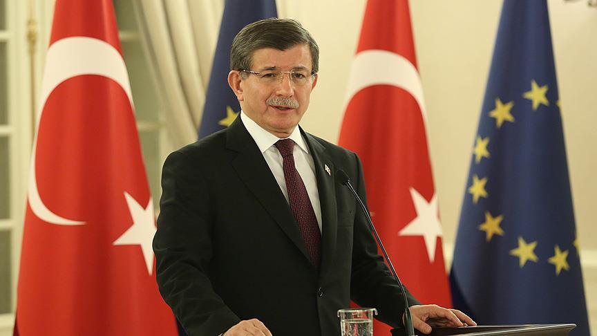Başbakan Davutoğlu: AB'ye ahlaki sorumluluk çerçevesinde bir teklifte bulunduk